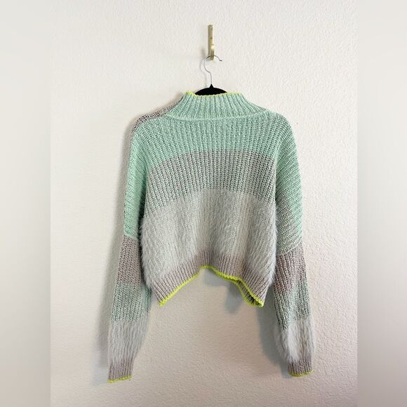Free People Sunbrite stripe fuzzy Sweater Crop River Run. XS - Picture 4 of 9